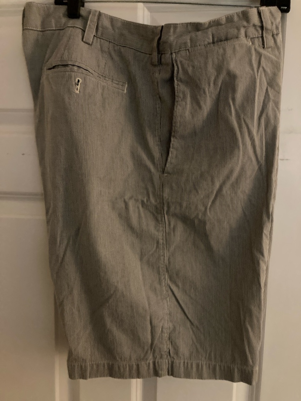 Banana Republic men's blue seersucker shorts